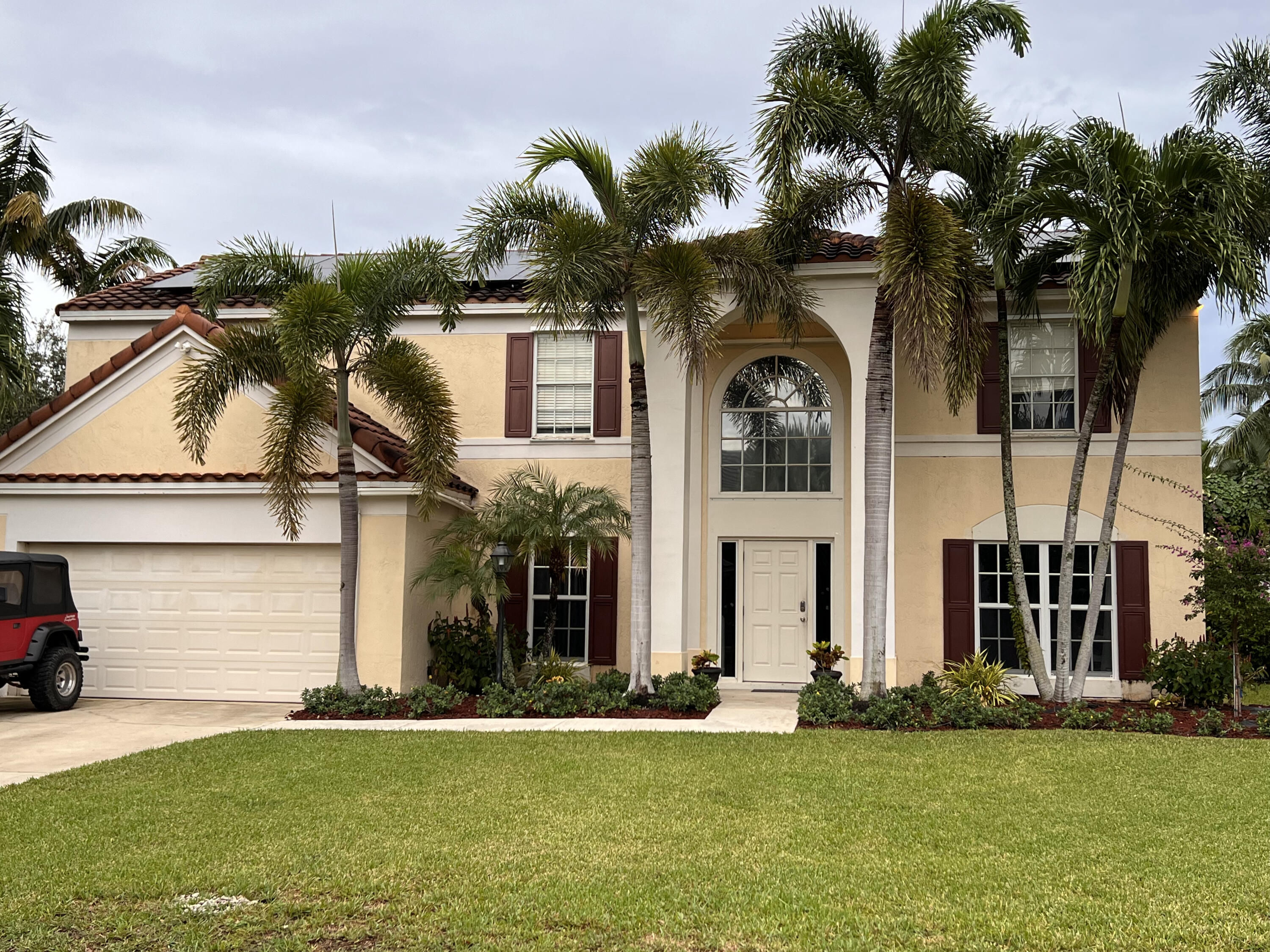 10233  Hunt Club Lane, Palm Beach Gardens, FL 33418