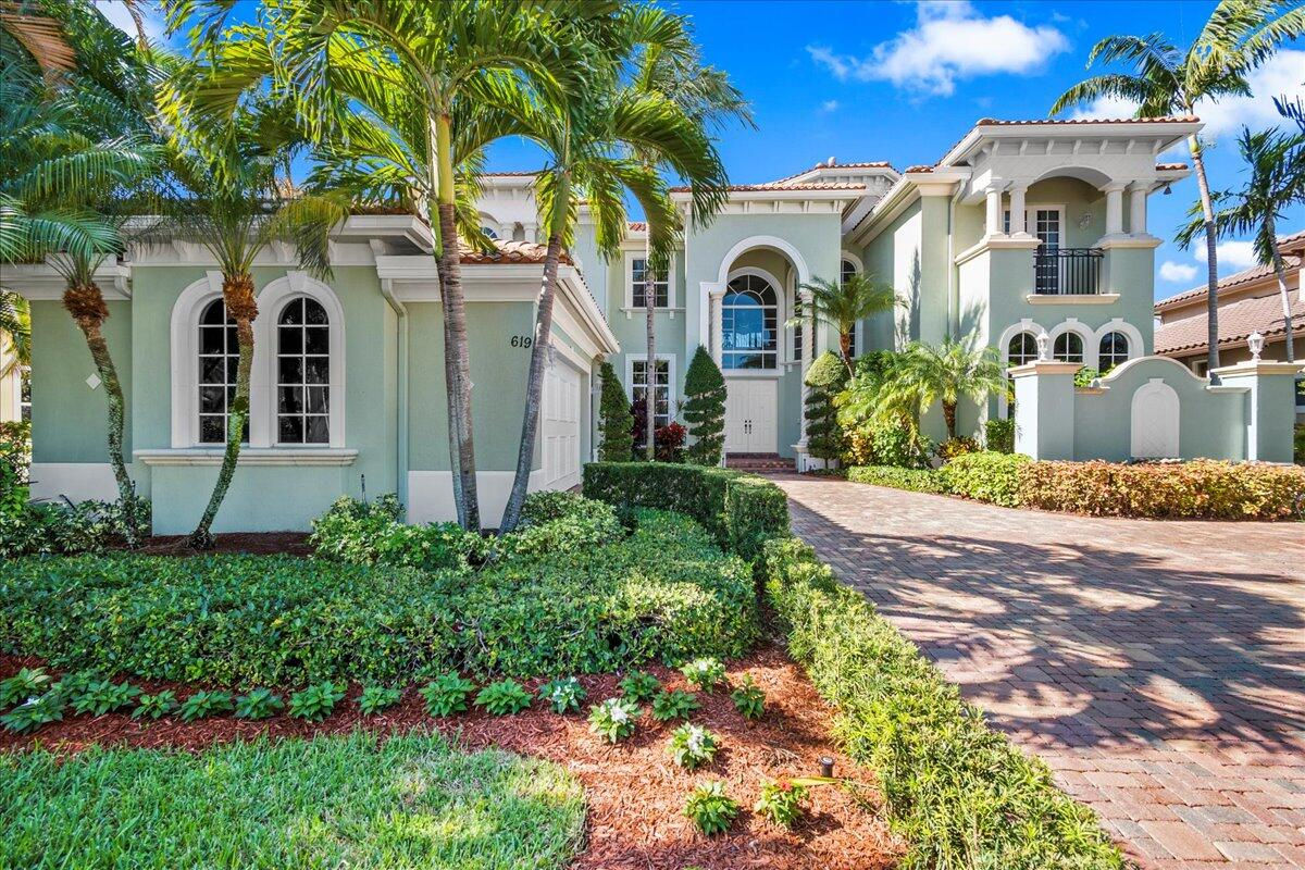 619  Hermitage Circle, Palm Beach Gardens, FL 33410