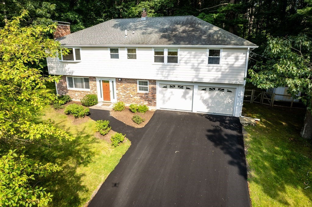 49 Ledgewood Road, Framingham, MA 01701