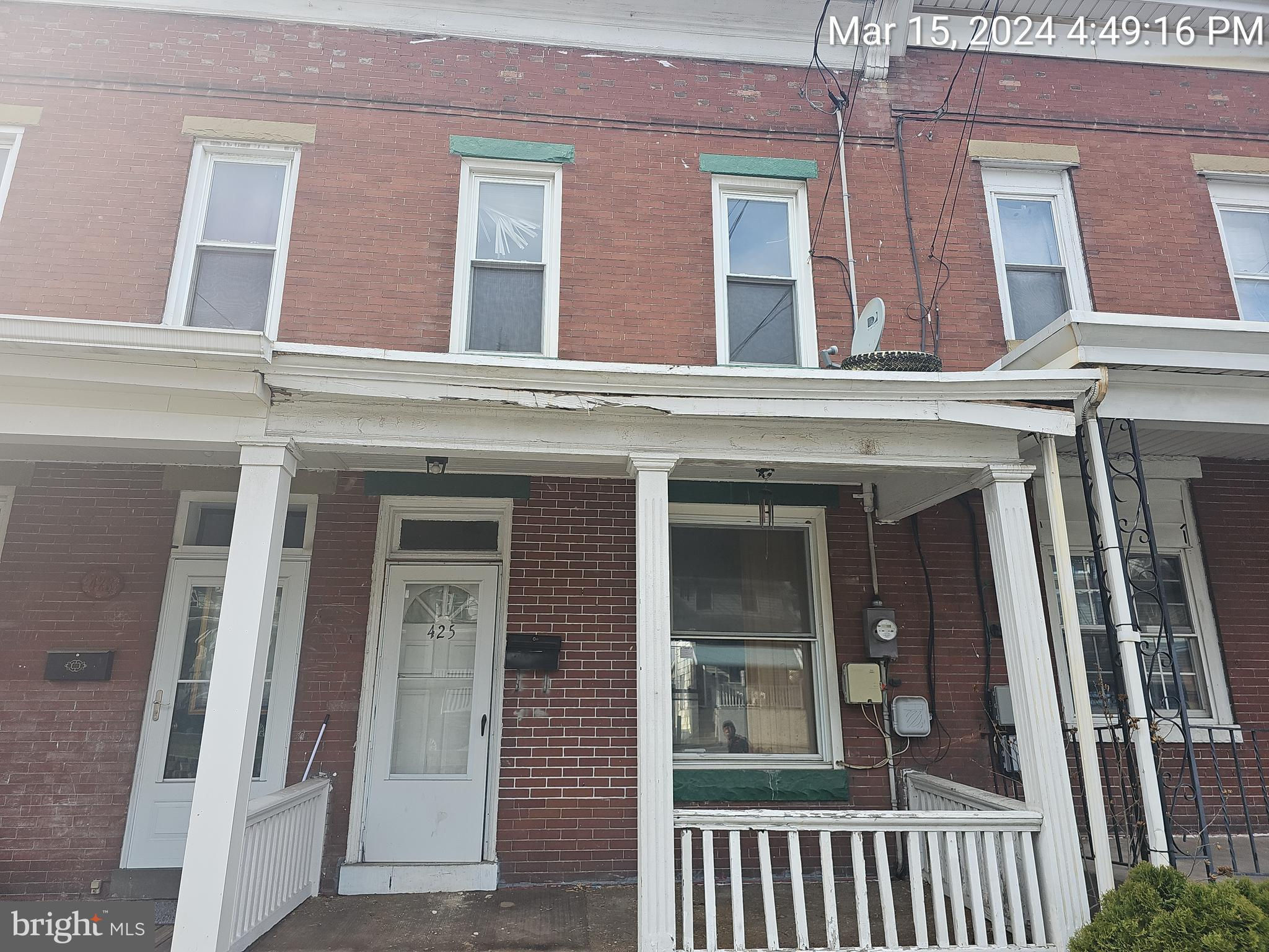 425 Swatara St, Harrisburg, PA 17113 is now new to the market!