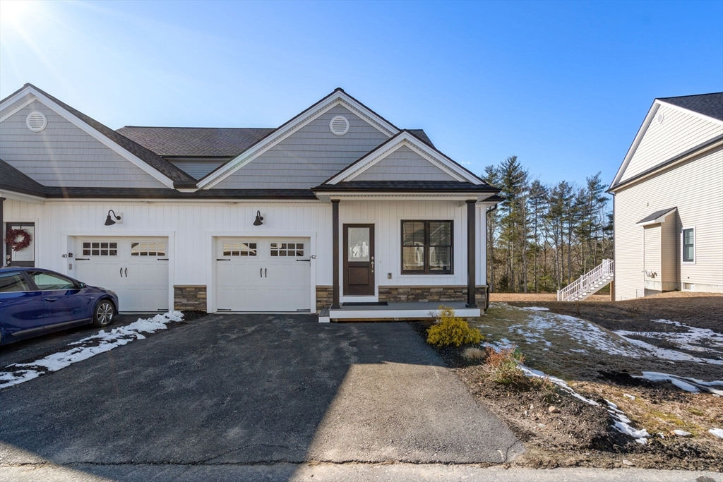 42 Compass Point Dr. 42, Douglas, MA 01516