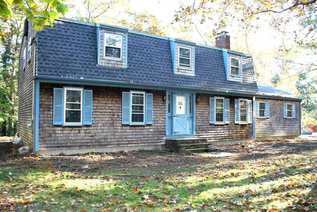 22 Anaconda Drive, Lakeville, MA 02347