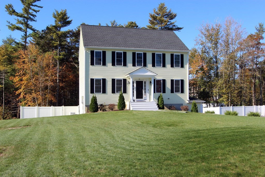 21 Pocksha Drive, Middleboro, MA 02346