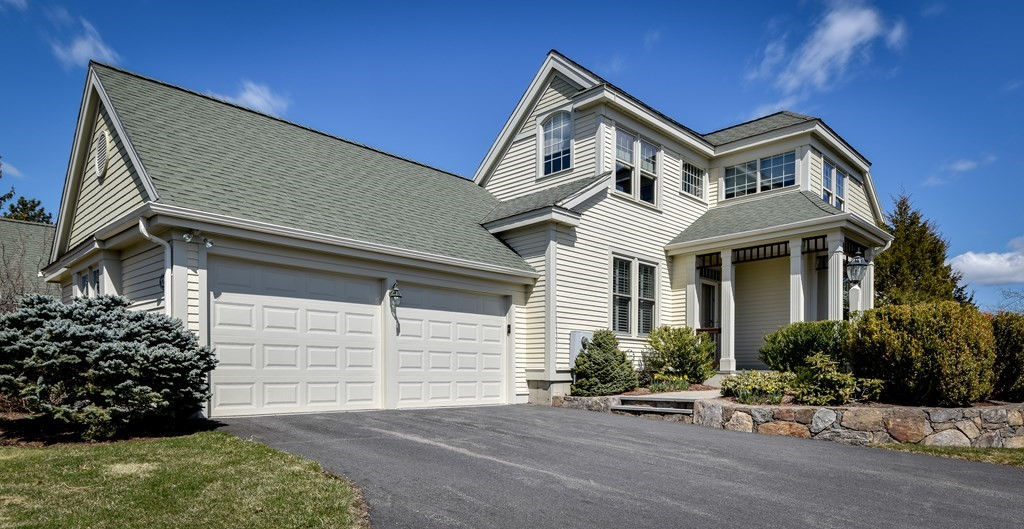 123 Carriage Hill Circle 123, Southborough, MA 01772