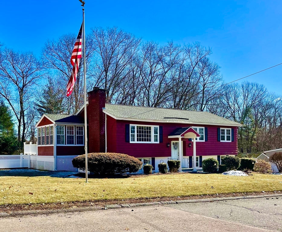 6 Montbatten Road, Billerica, MA 01821