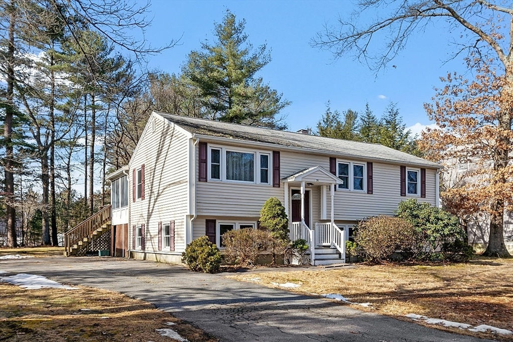 49 Pines Road, Billerica, MA 01821