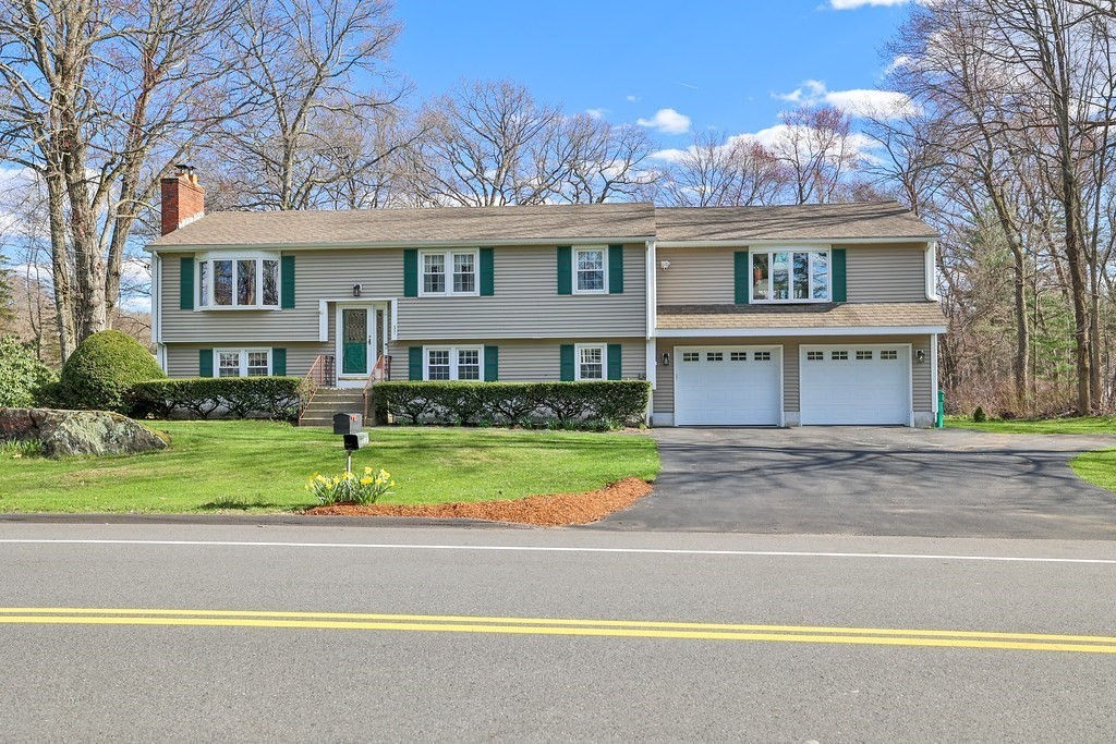 37 Glad Valley Drive, Billerica, MA 01821