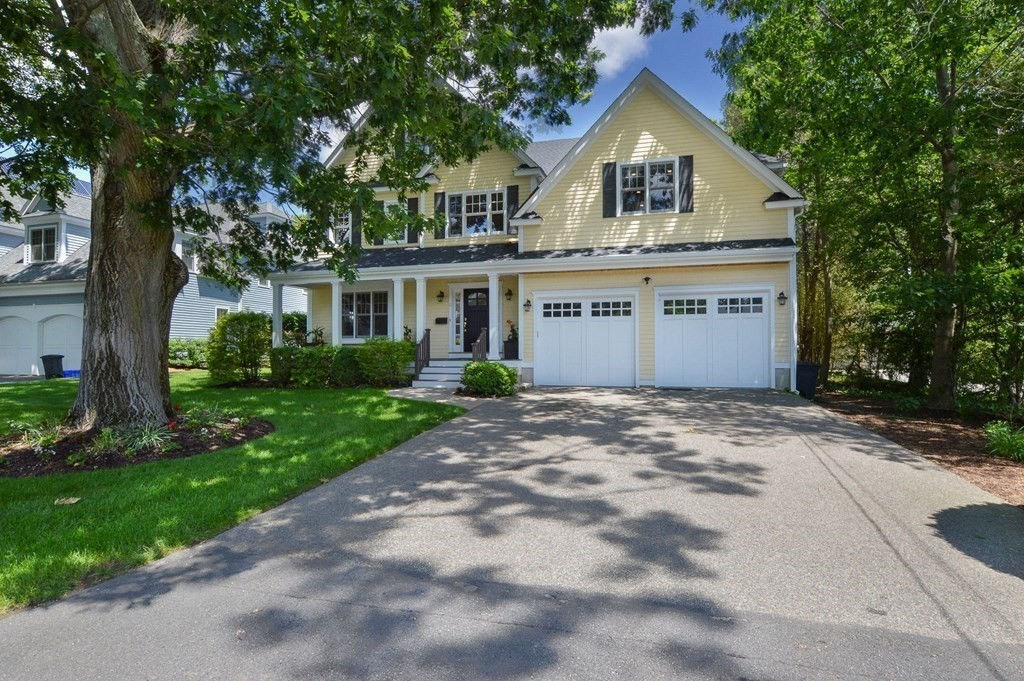 16 Fair Oaks Park, Needham, MA 02492