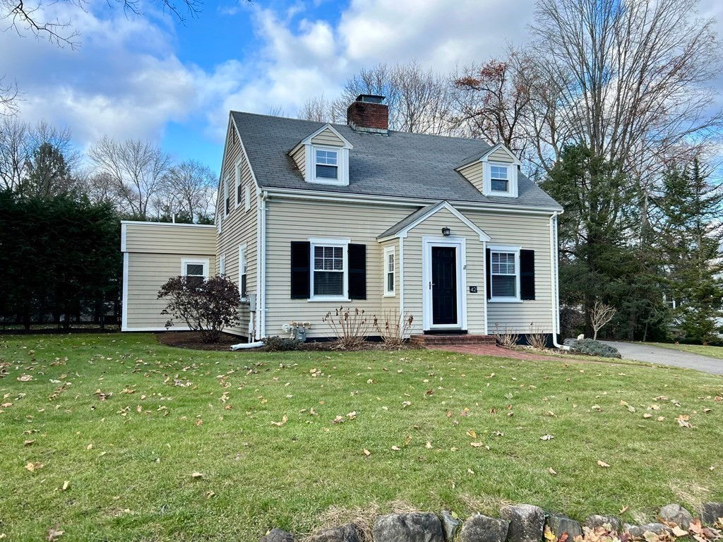 42 Pine Plain Rd, Wellesley, MA 02481