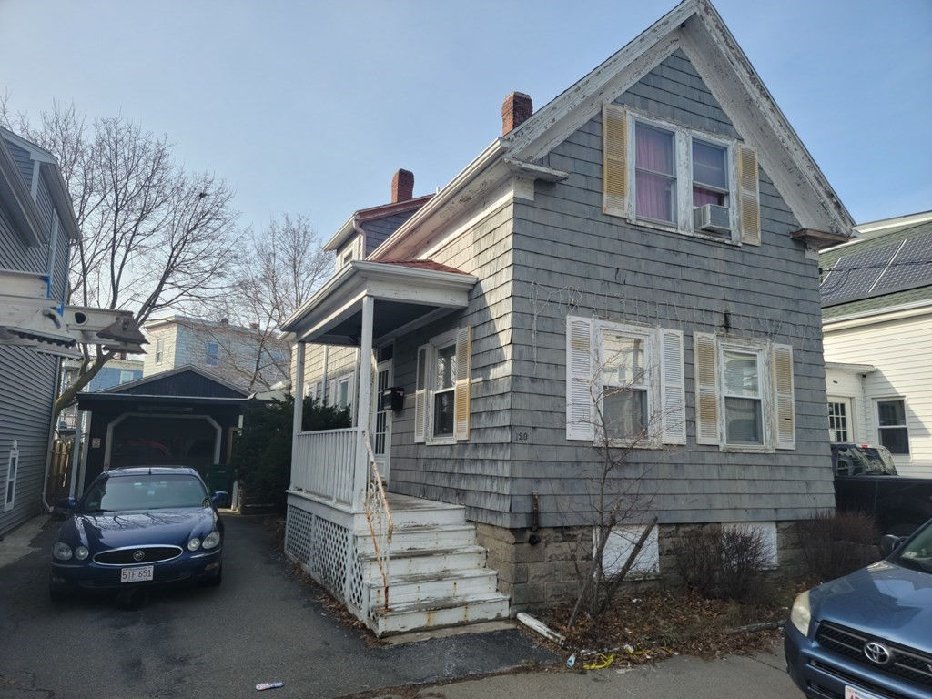 120 Lawton Ave, Lynn, MA 01902