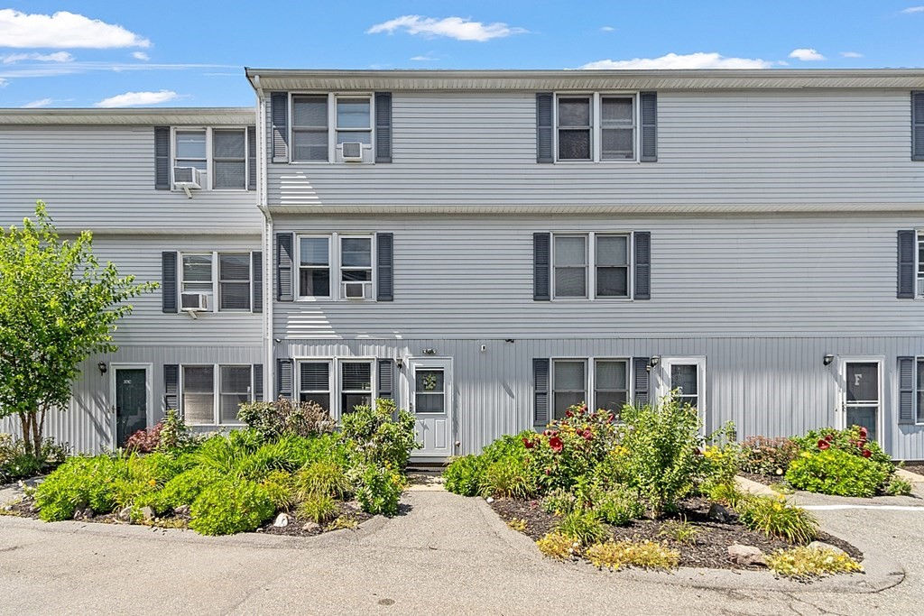 37 Canal St D, Lynn, MA 01905