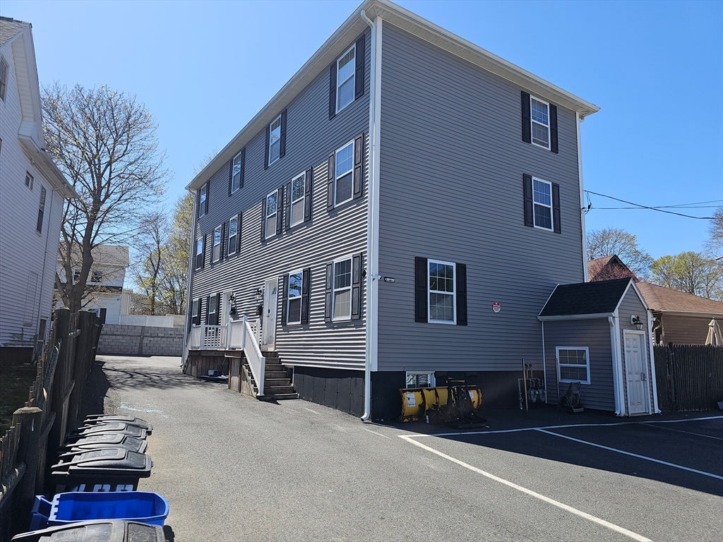 483 Central St, Saugus, MA 01906