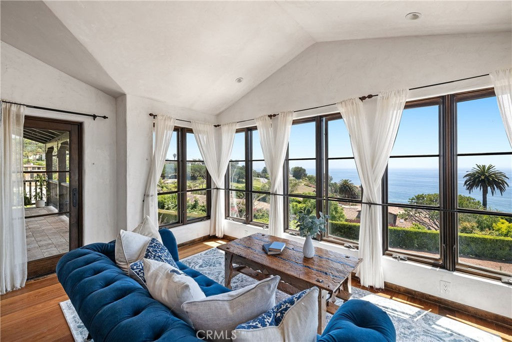 2960 Via Alvarado, Palos Verdes Estates, CA 90274