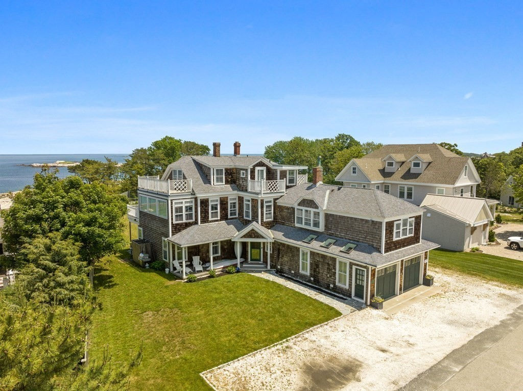 15 Sheldon Rd, Cohasset, MA 02025