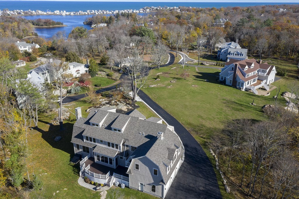 30 Ocean Ledge Dr, Cohasset, MA 02025