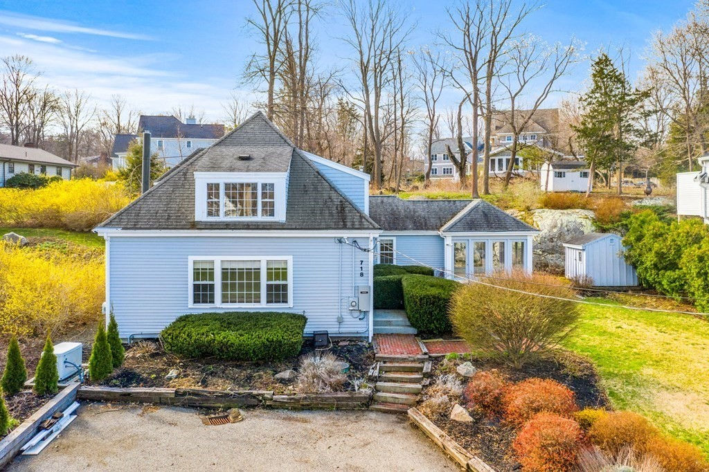 718 Jerusalem Rd, Cohasset, MA 02025