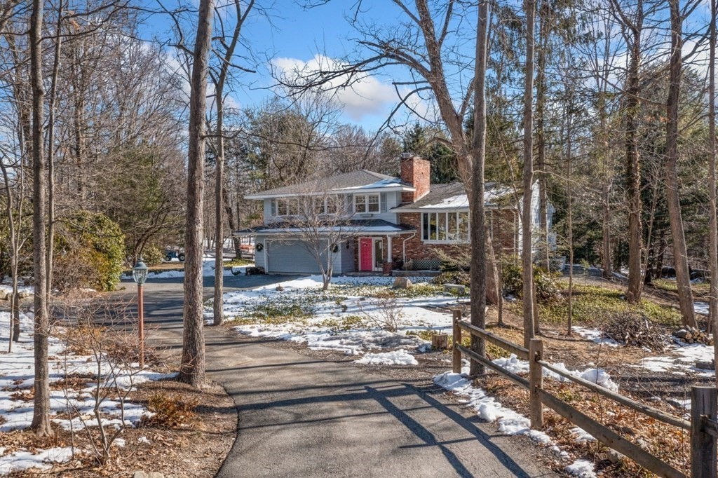 66 Oak Hill Road, Southborough, MA 01772