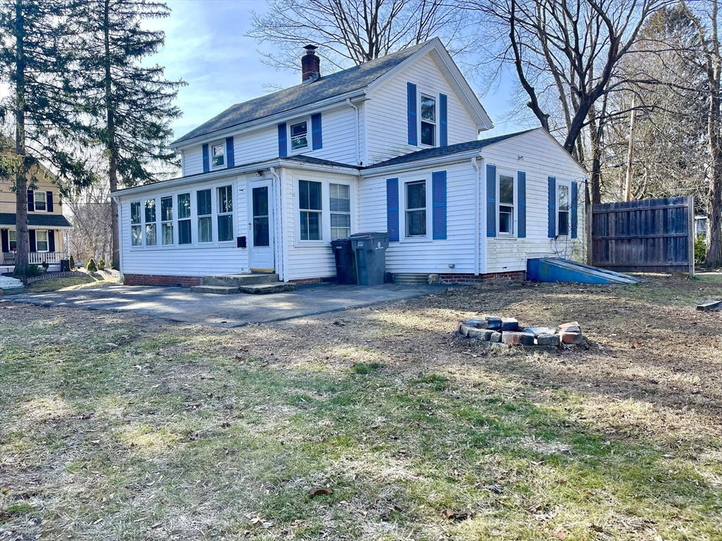 21 Ellis Street, Framingham, MA 01701