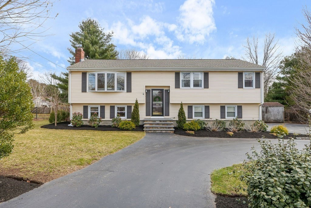 95 Pine Street, Natick, MA 01760