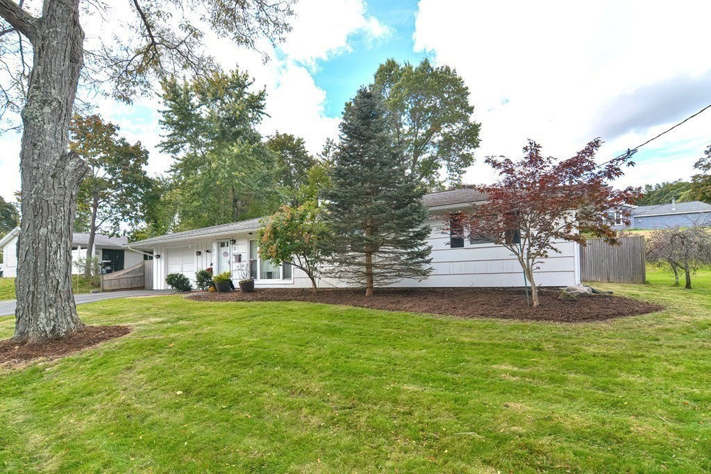 3 Ballydrain Road, Framingham, MA 01701