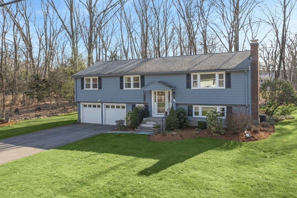 4 Birchmeadow Circle, Framingham, MA 01701