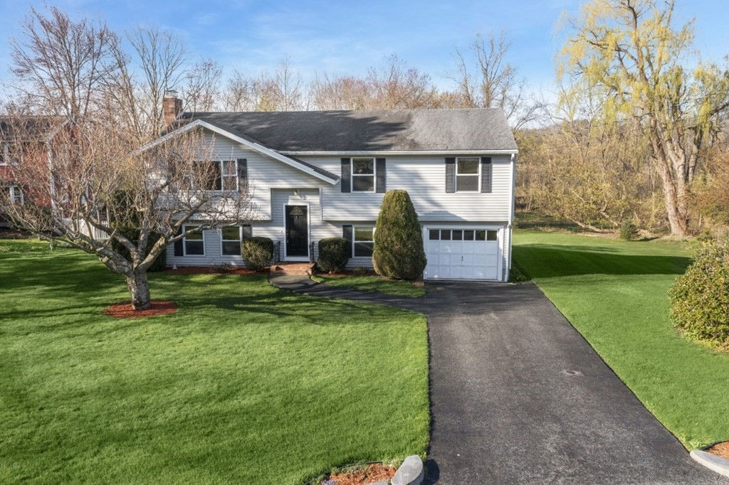 10 Childs Circle, Framingham, MA 01701