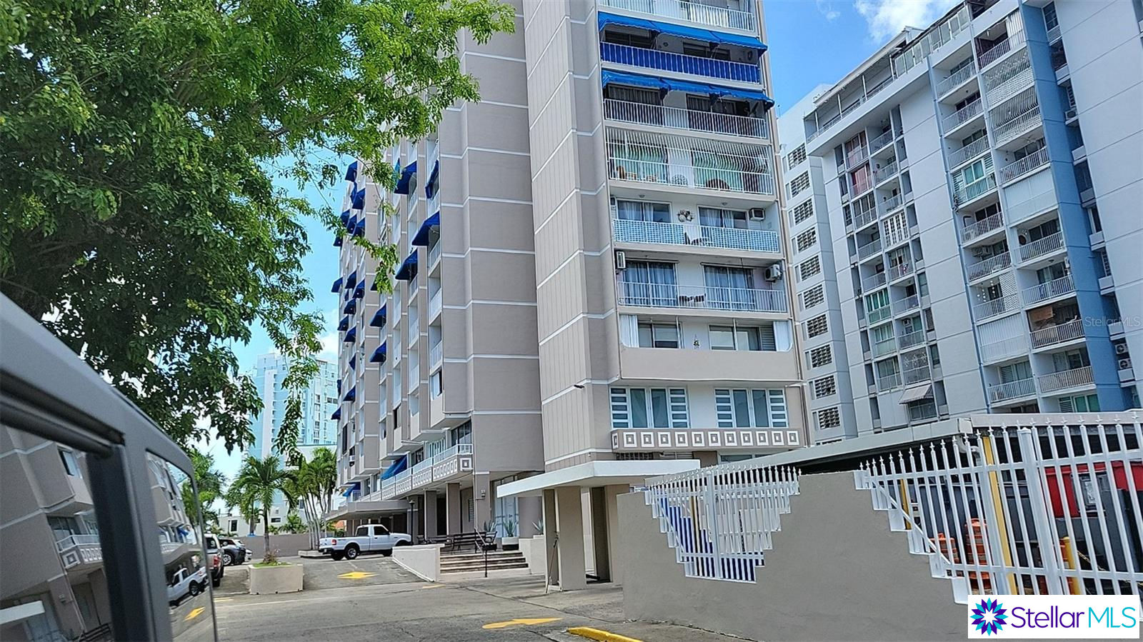 Ave Isla Verde #6267 Cond St Tropez Ca3, Carolina, PR 00979