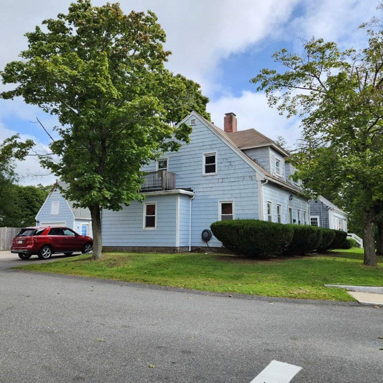 106 Webster St, Rockland, MA 02370