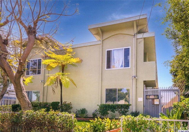 1950 Cloverfield Boulevard 7, Santa Monica, CA 90404