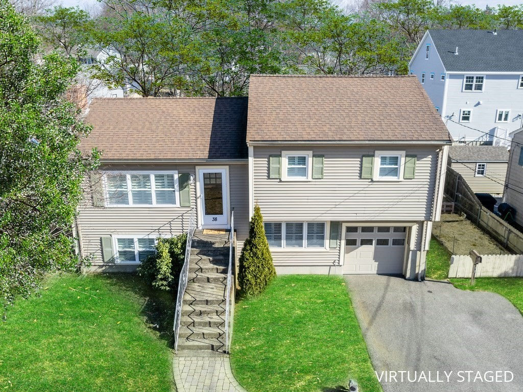 38 Livermore Road, Waltham, MA 02451