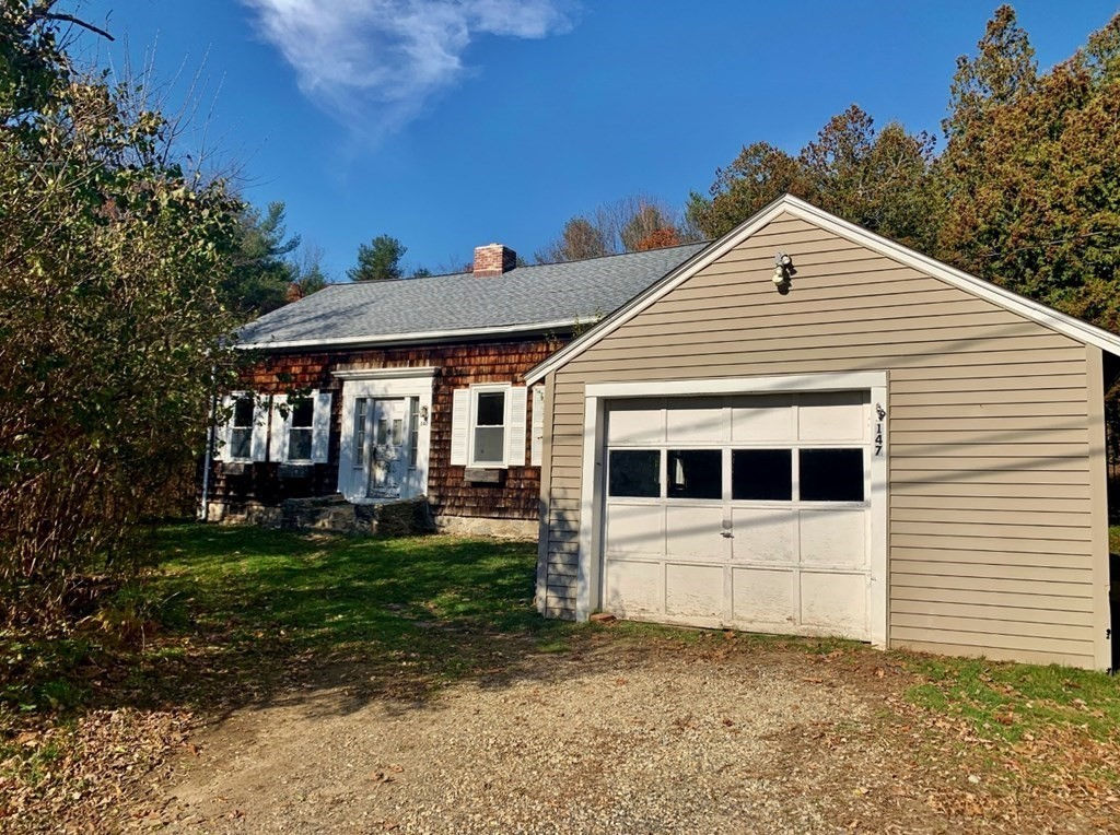 147 New Westminster Rd, Hubbardston, MA 01452