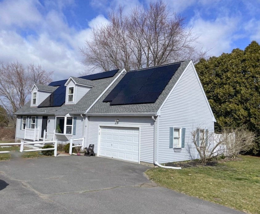 19 Meadowbrook Drive, Sunderland, MA 01375