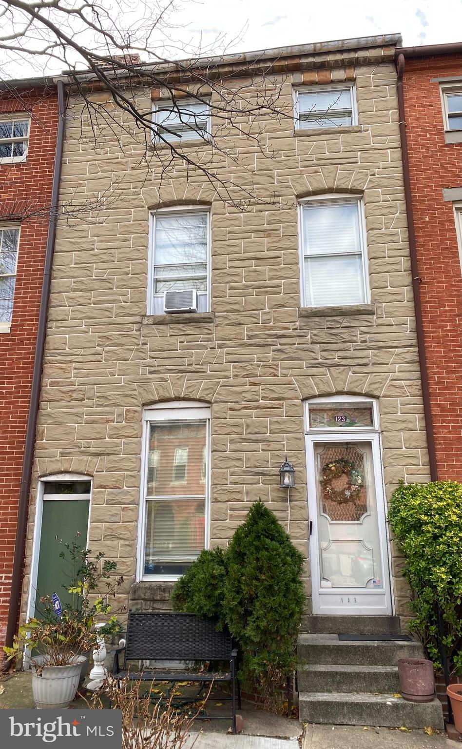 123 Warren Avenue, Baltimore, MD 21230 is now new to the market!