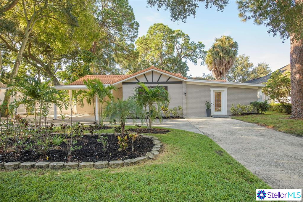 4112 W Mullen Avenue, Tampa, FL 33609