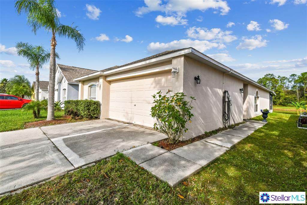 30531 Birdhouse Drive, Wesley Chapel, FL 33545