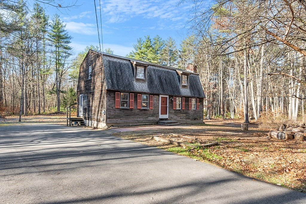 3 Saunders Road, Townsend, MA 01474
