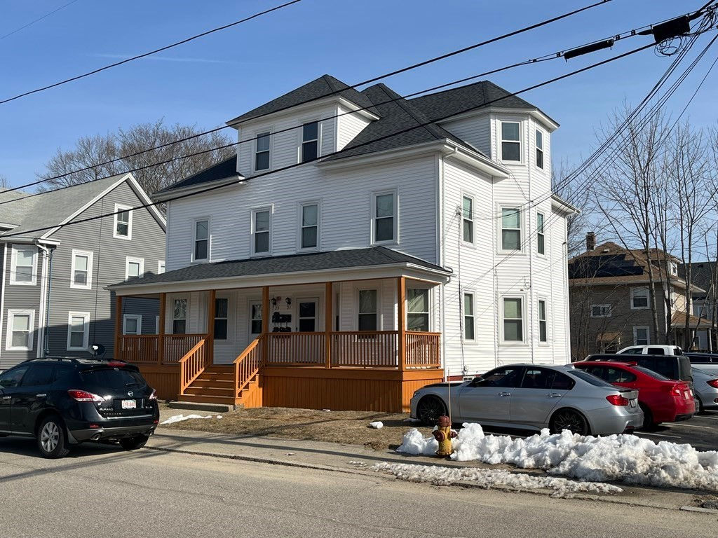 27 Fourth Street 3, Attleboro, MA 02703