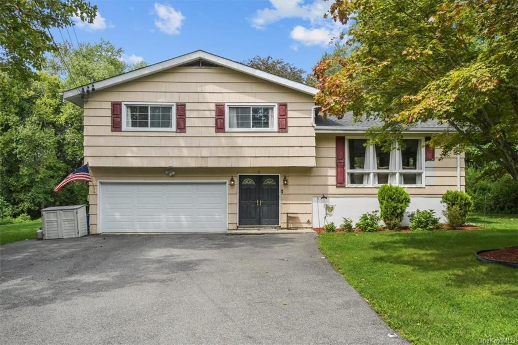 18 Center Drive, Mahopac, NY 10541