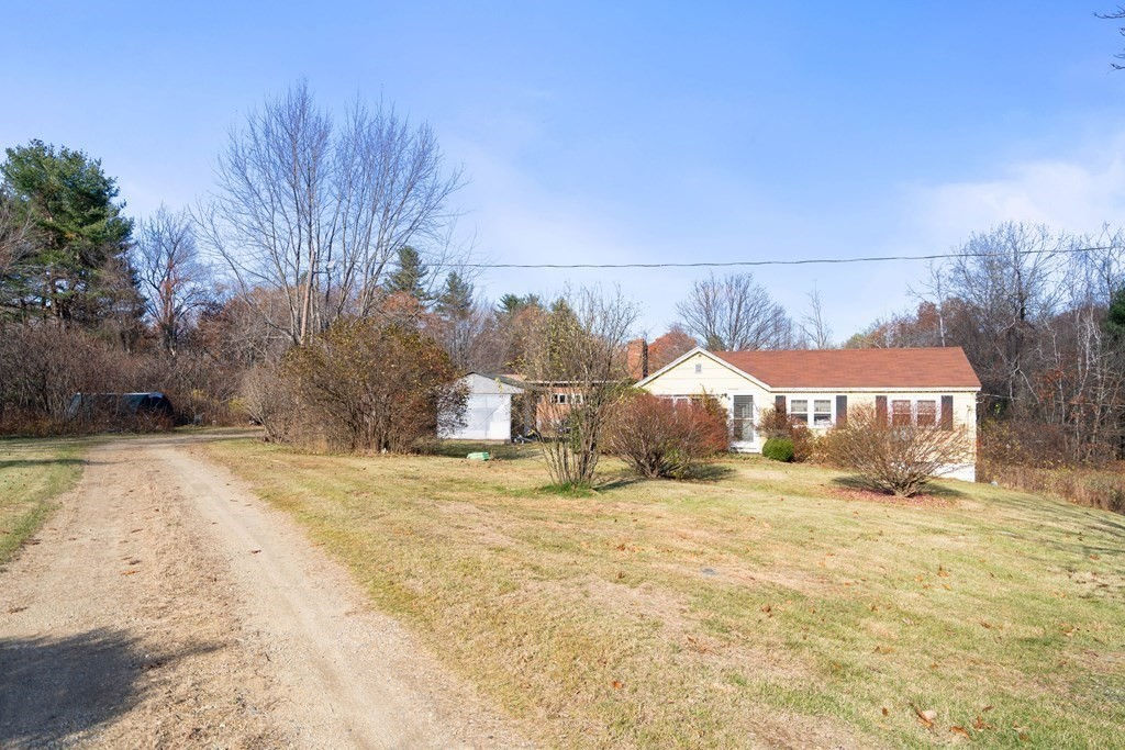 39 R Jones Rd, Spencer, MA 01562