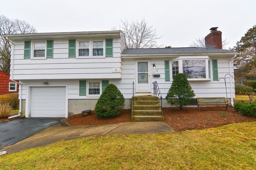 1 Chappellwood Road, Framingham, MA 01701