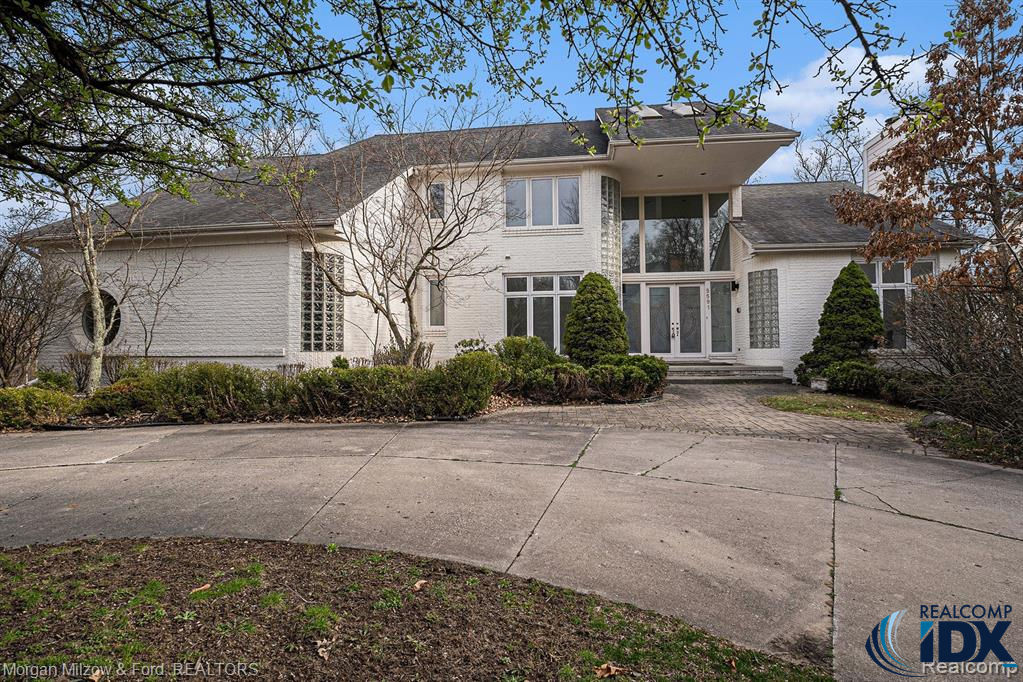 5591 Walnut Ridge Court, West Bloomfield twp, MI 48322