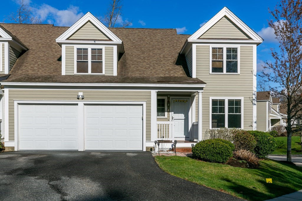 29 Flint Pond Dr 29, Grafton, MA 01536