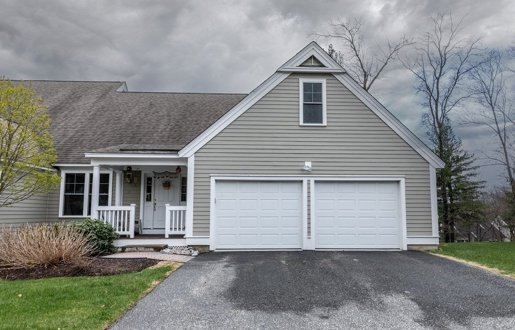 19 Flint Pond Dr 19, Grafton, MA 01536