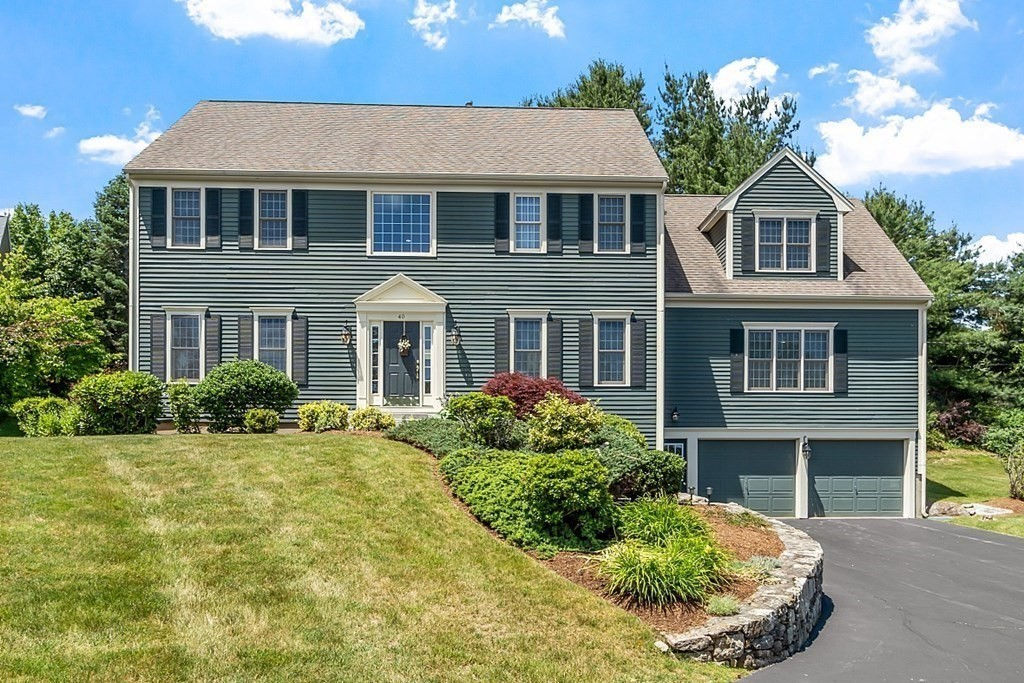 40 Stonybrook Ln, Shrewsbury, MA 01545