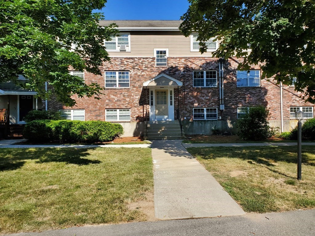 8a Mayberry Drive 4, Westborough, MA 01581