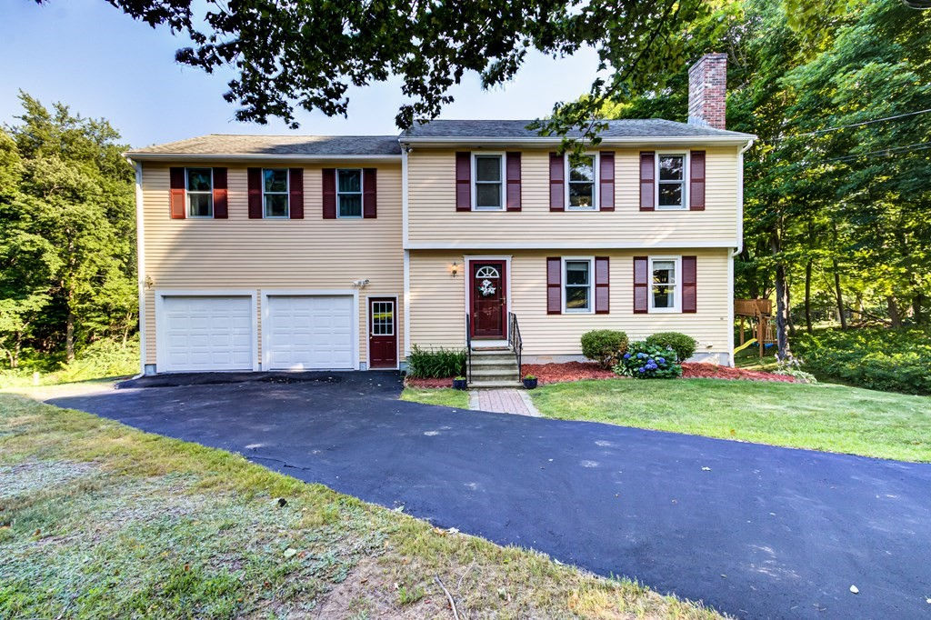 123 Crescent St, Shrewsbury, MA 01545