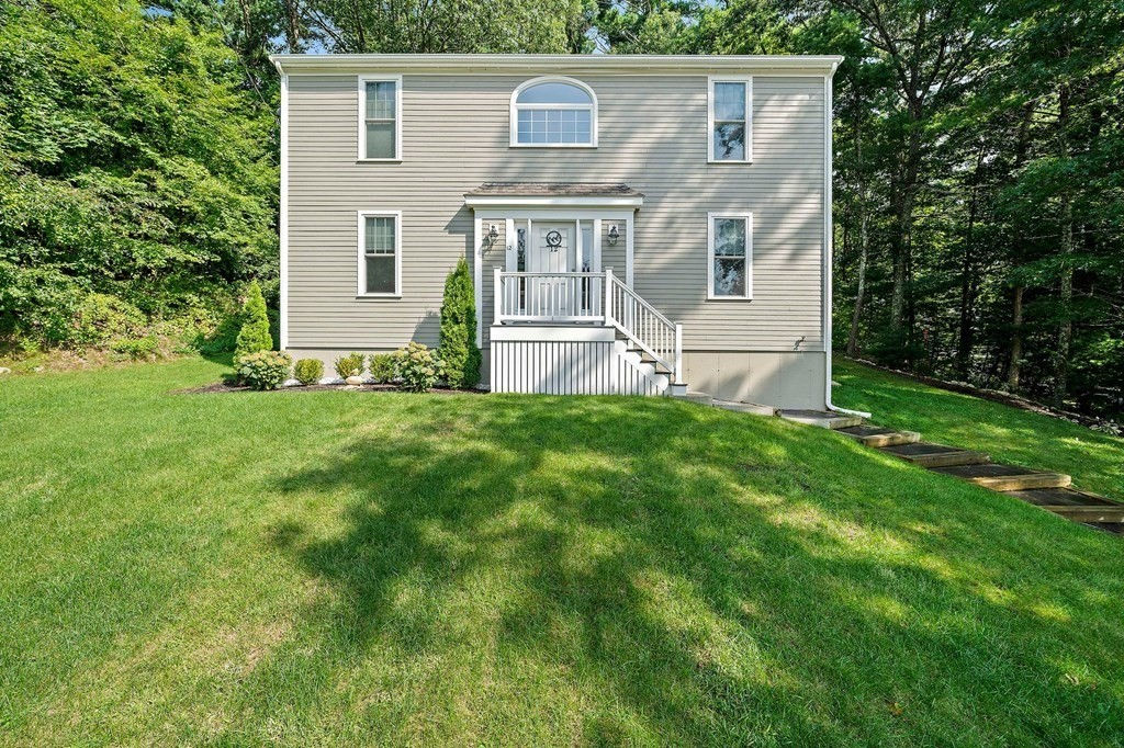 12 Wyoming St, Marshfield, MA 02050