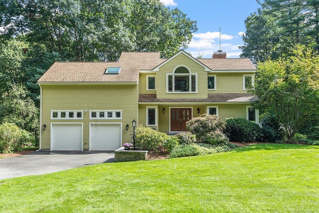 7 Shannon Circle, Westford, MA 01886