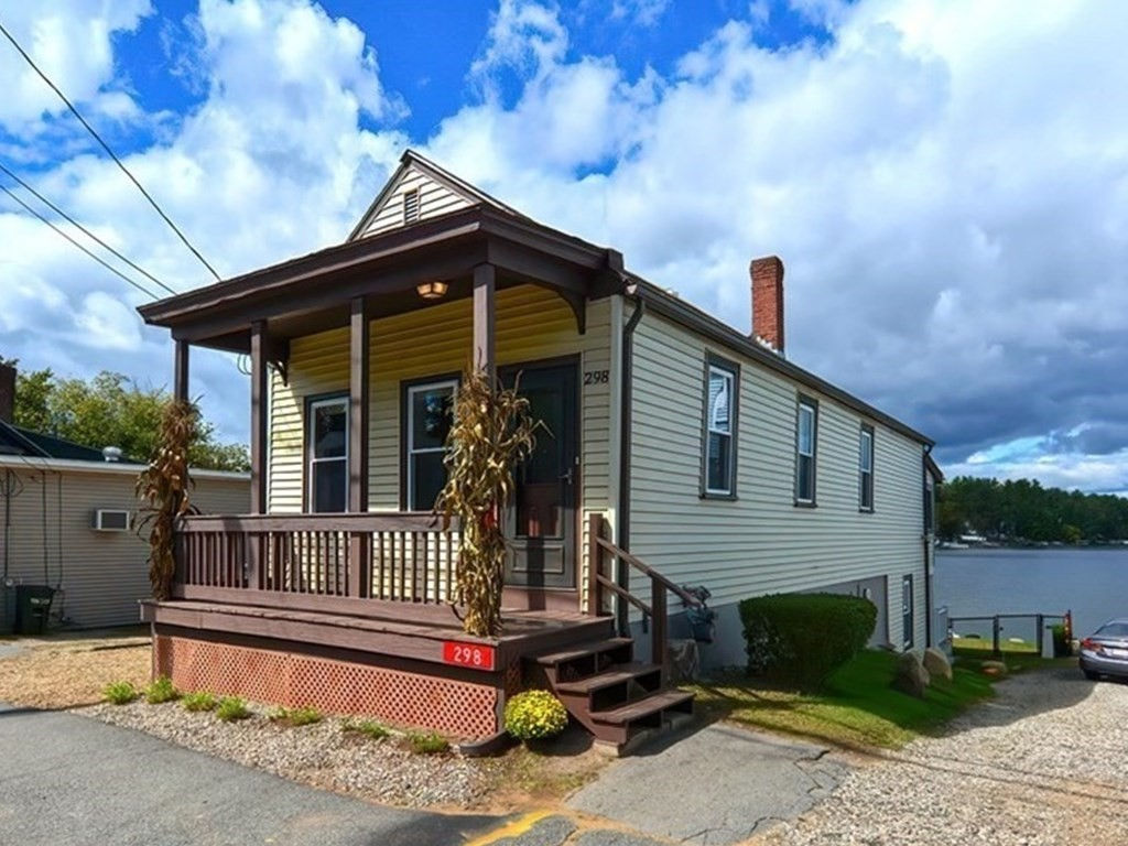 298 E Main St, East Brookfield, MA 01515