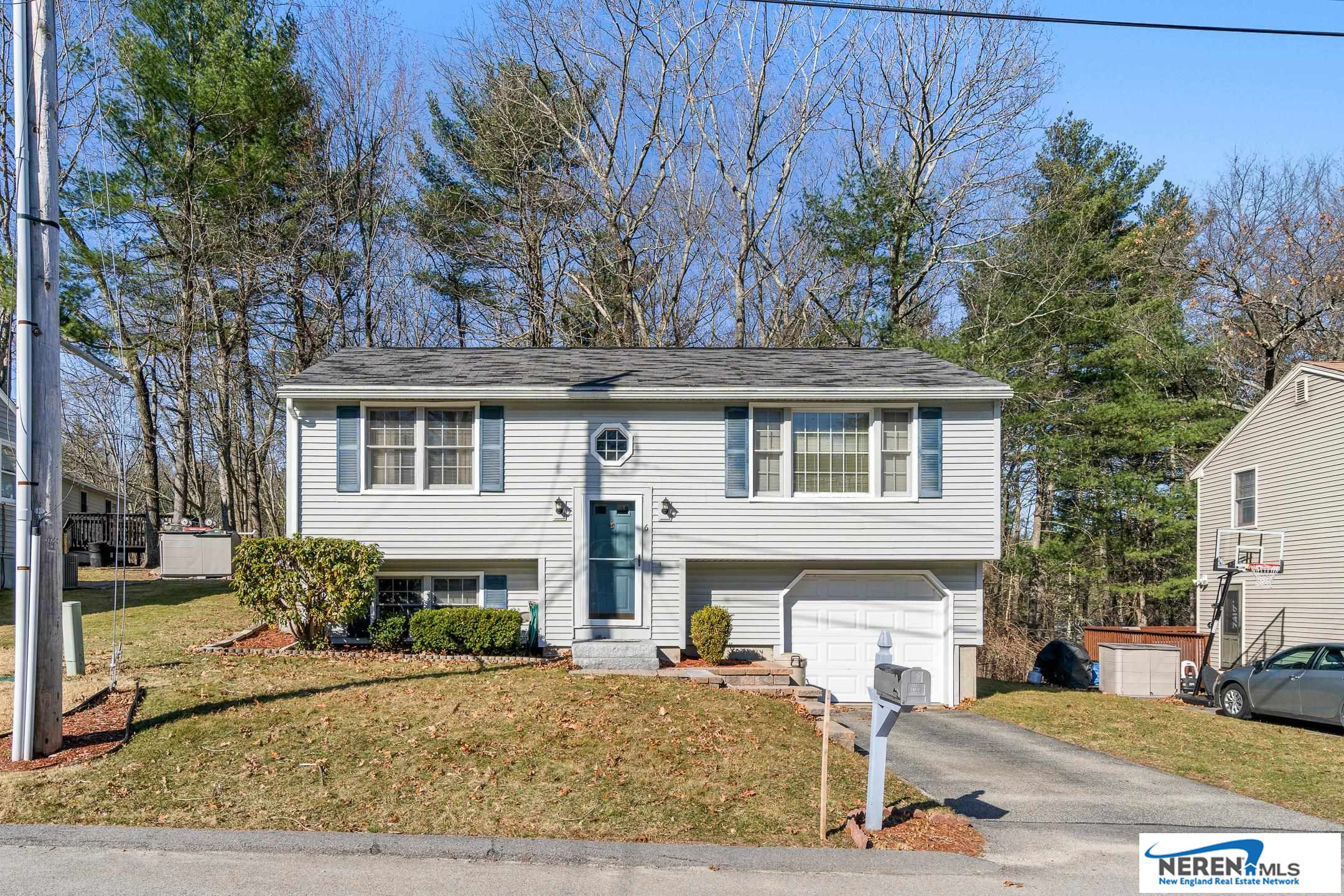 6 Dolphin Circle, Nashua, NH 03062